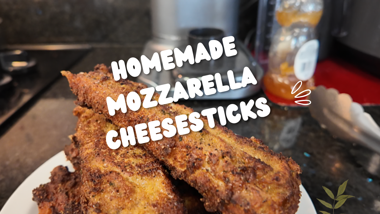 Homemade mozzarella cheesesticks